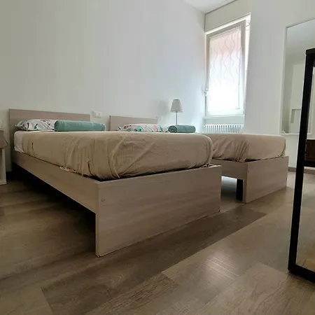 And Armando Diaz 住宿加早餐酒店 特伦托