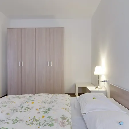 And Armando Diaz 住宿加早餐酒店 特伦托