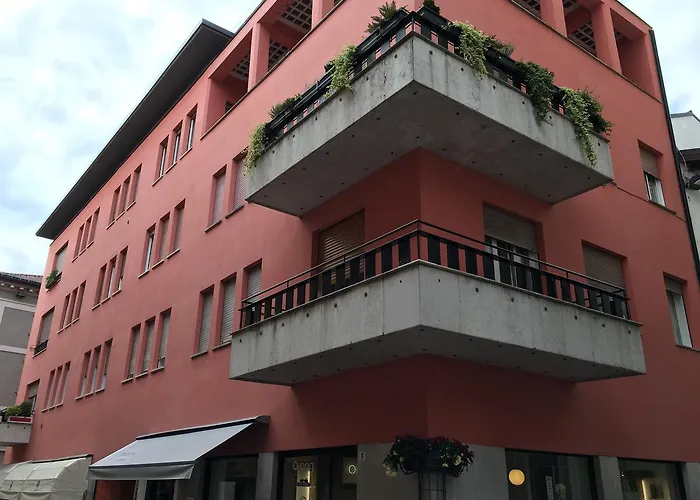 And Armando Diaz Trydent